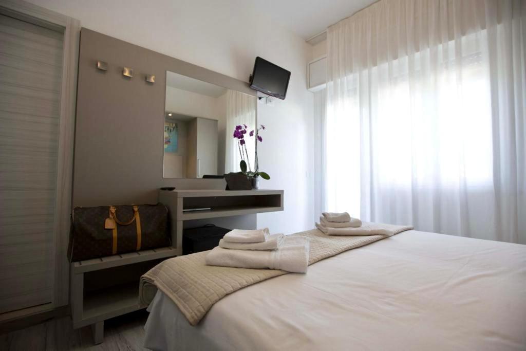 Hotel Elite Cervia Extérieur photo